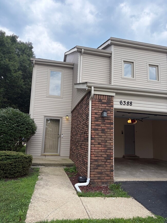 Building Photo - 6388 Dummerston Ct