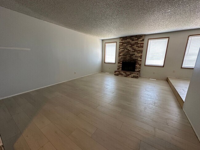 Foto del edificio - 4716 SW Stoddard Dr