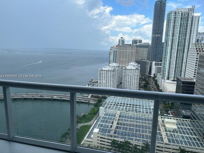 Foto del edificio - 495 Brickell Ave