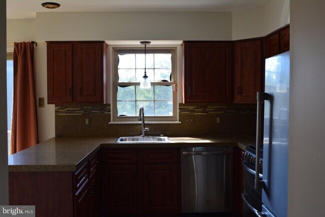 Foto del edificio - 1155 Bramblewood Ct