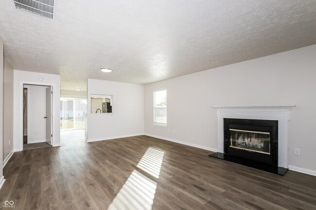 Building Photo - 11115 Dura Dr