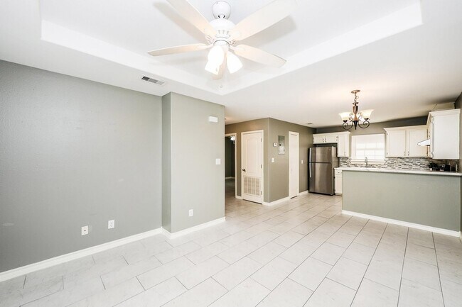 Foto del edificio - 205 W San Carlos St