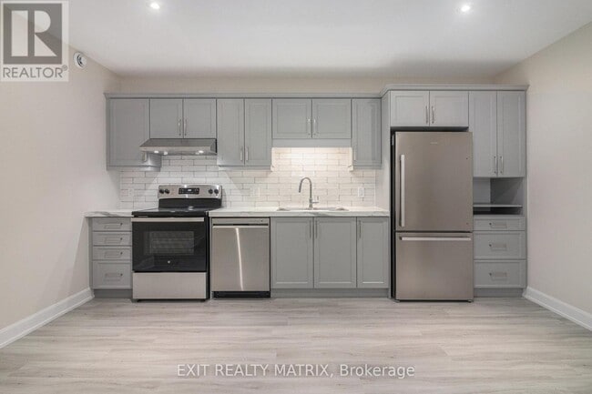 Building Photo - 1208 Montblanc Cres