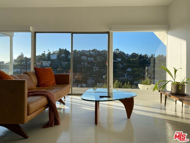 Foto del edificio - 1811 Fanning St