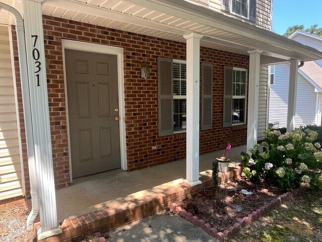 Foto del edificio - Great 3 Bed, 2.5 Bath house in University ...