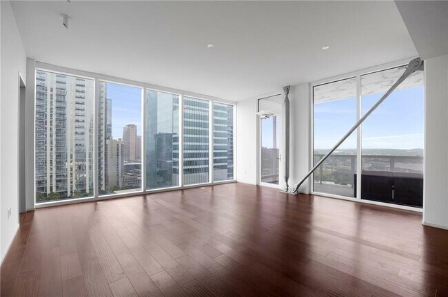 Foto del edificio - 301 West Ave