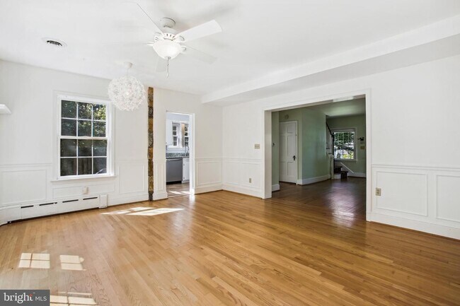 Building Photo - 2605 Ridge Rd Dr