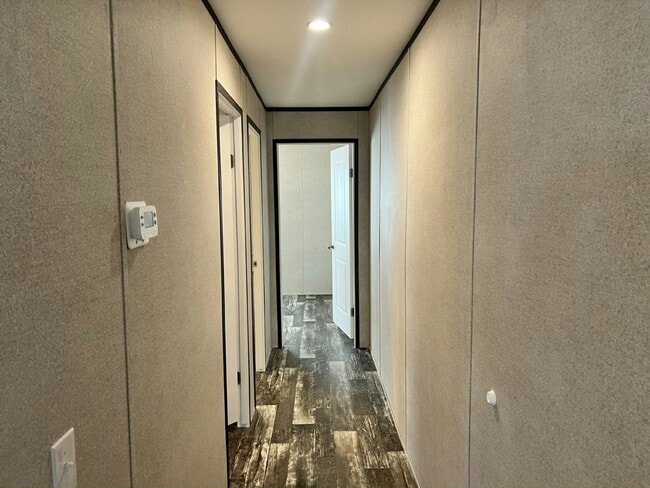 Building Photo - 49 Tower Manor Dr