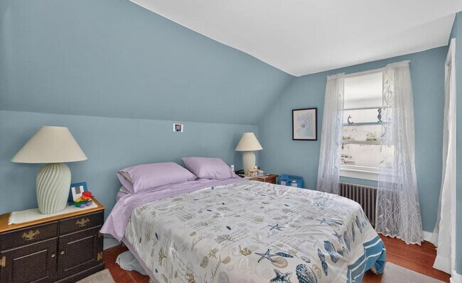 Foto del edificio - 6814 64th St