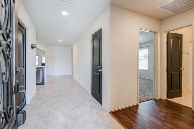 Building Photo - 9818 Jacy Creek Dr