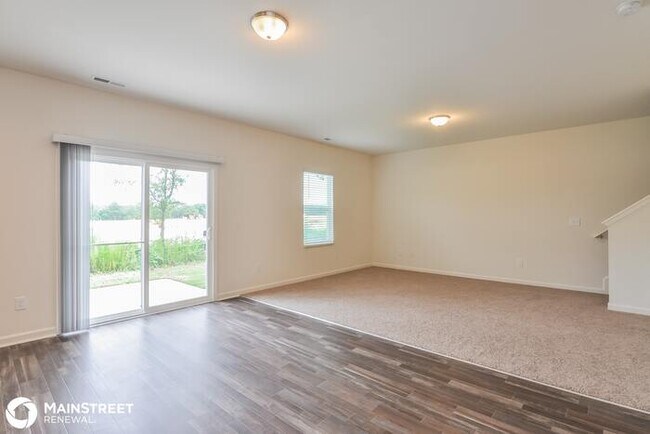 Building Photo - 724 Kenyon Spring Dr, Zebulon, NC 27597