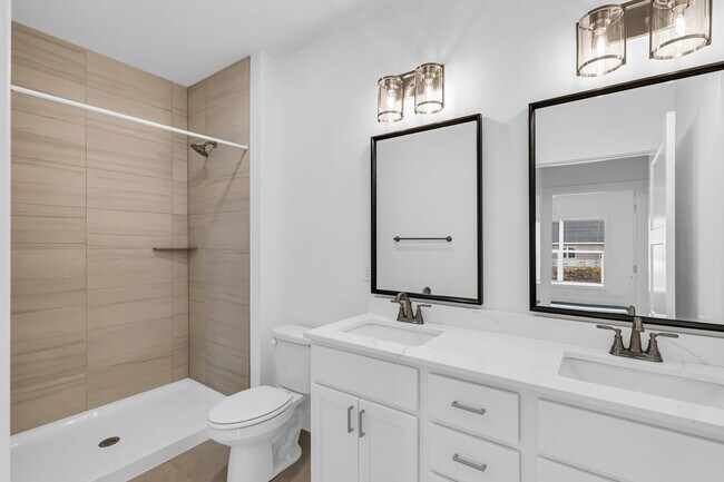 Foto del edificio - The Cottages at Lake Falls