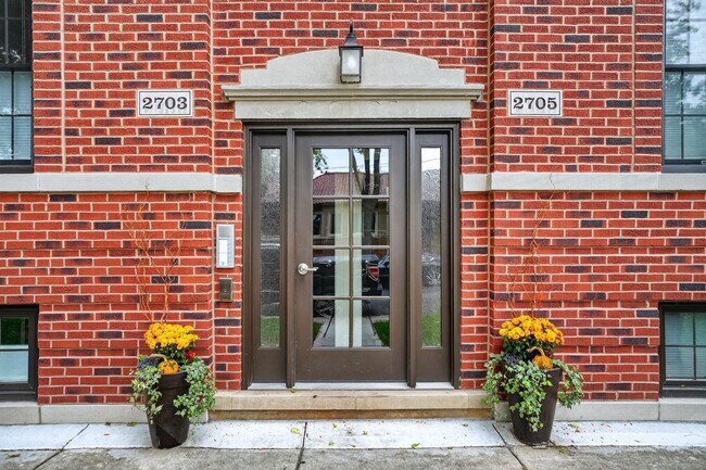 Foto del edificio - 2705 W Ardmore Ave