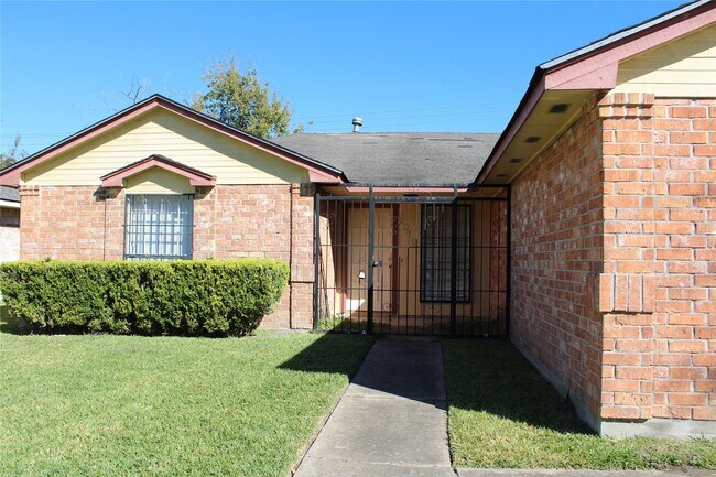 Foto del edificio - 2015 Lazy Ln