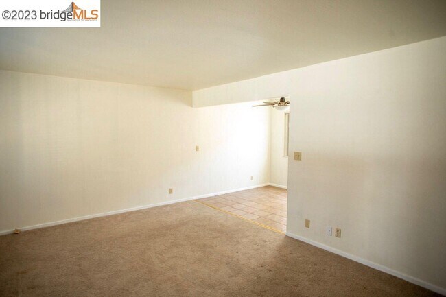 Building Photo - 3055 Davis St