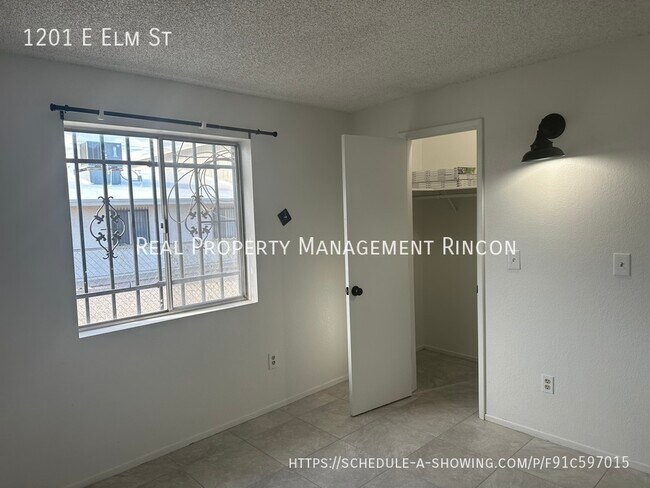 Building Photo - Gorgeous Remodel!  Central Location! Close...