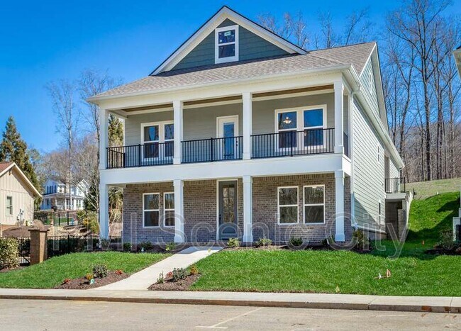 Building Photo - 2590 Spring Creek Dr NE