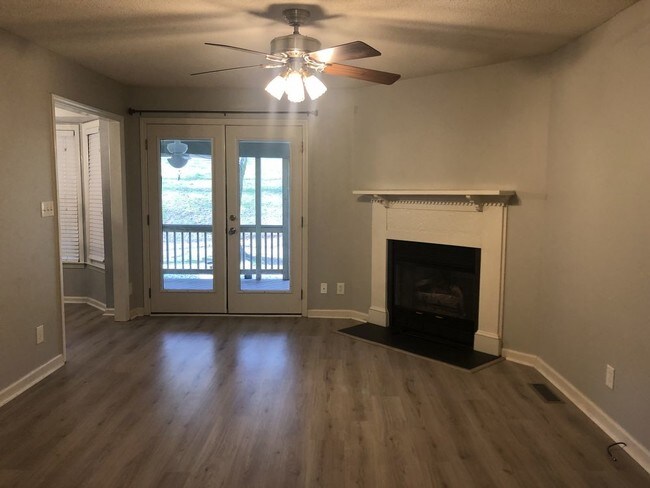 Building Photo - 506 Oak Run Drive