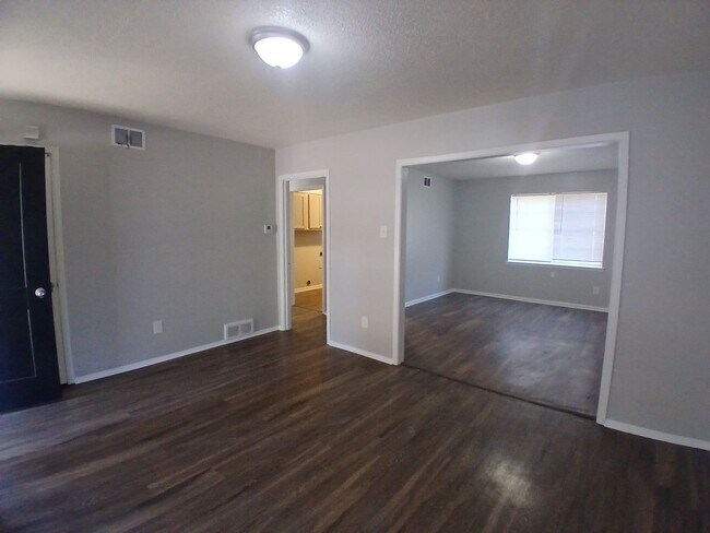 Foto del edificio - Cozy 3 bedroom 1 bath home - Open To Section 8 - $99 Move In Special