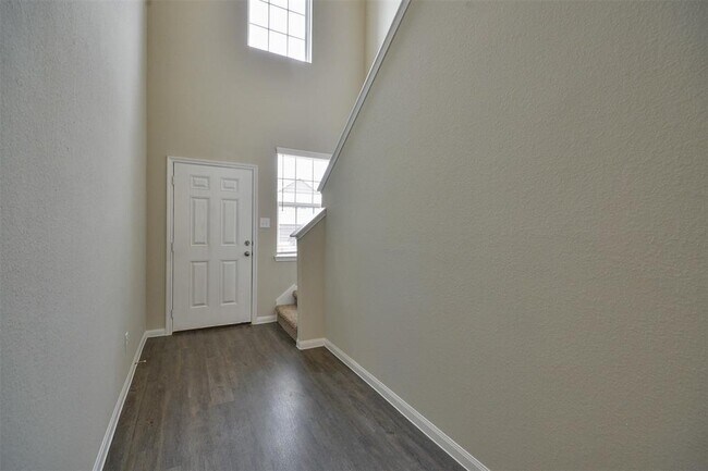 Foto del edificio - 25119 Bells Canyon Dr