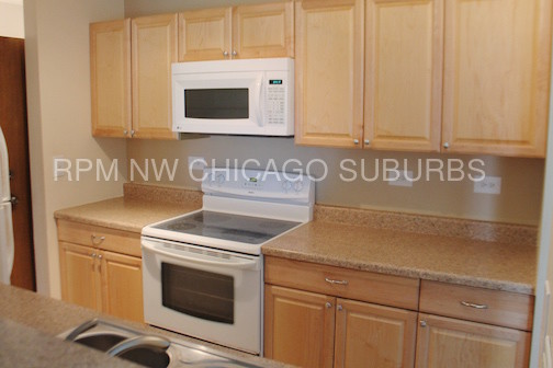 Building Photo - 5600 Astor Ln