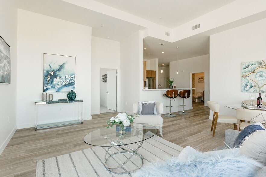 Hana - 801 S Berendo St Los Angeles, CA 90005 | Apartments.com