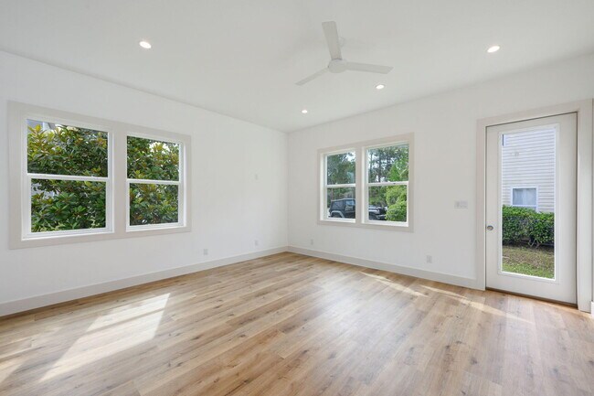 Foto del edificio - 114 Enchanted Way