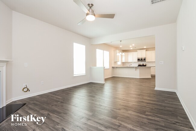 Foto del edificio - 406 Ashborne Ln