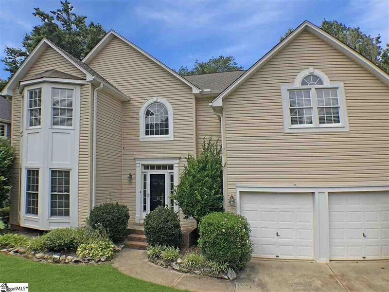 10 S Cedarbluff Ct, Greer, SC 29650 House for Rent in Greer, SC