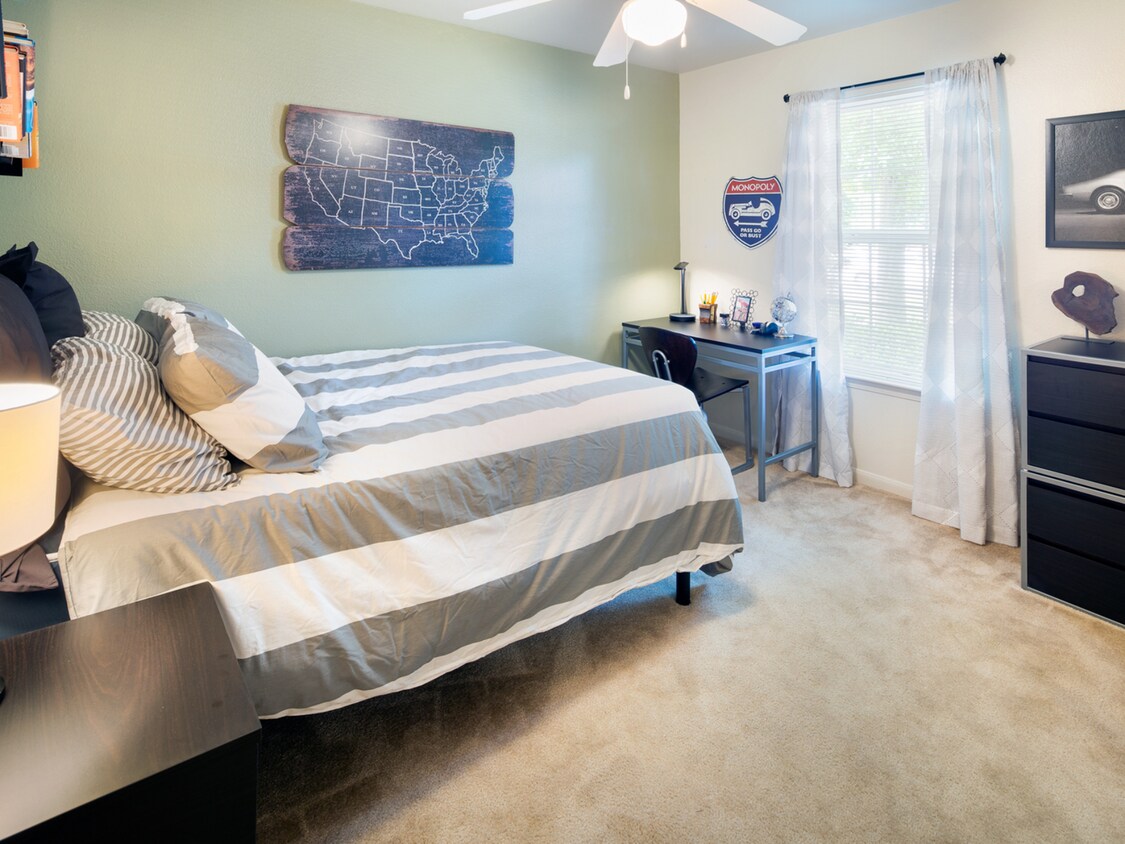 EXAMPLE furnishing: yours won't look just like this. See description. - 295 Wahoo Way