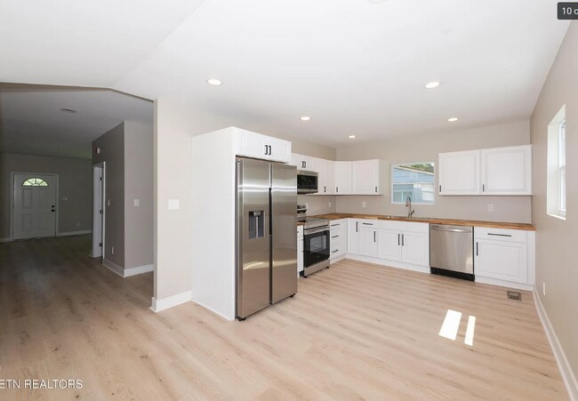 Foto del edificio - 830 Vermont Ave