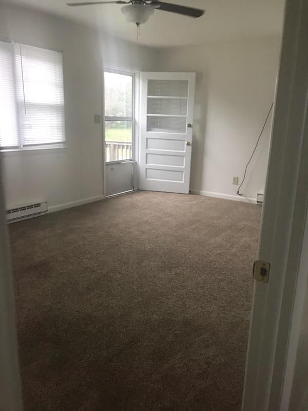 Building Photo - Unit A