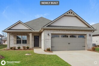 Building Photo - 14705 Greenleaf Dr