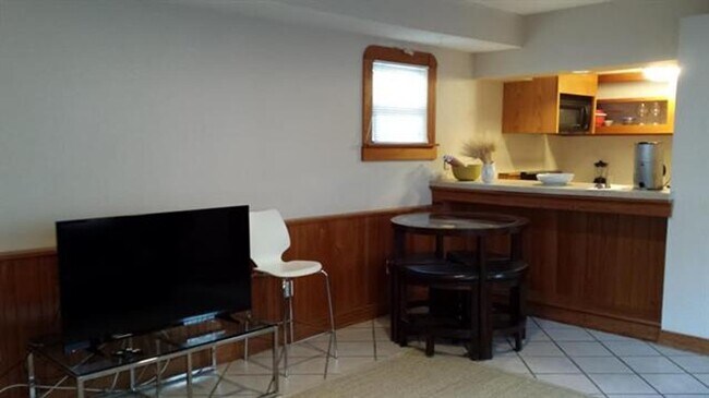Foto del edificio - 6303 Laurel St