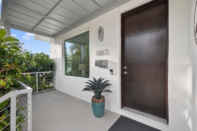 Foto del edificio - 6163 2nd Ave S