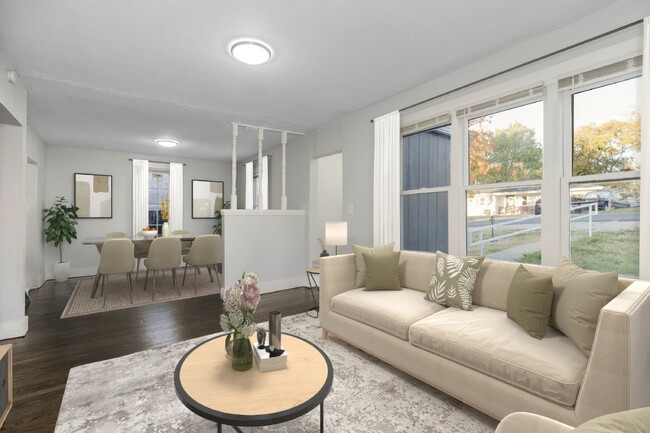 Building Photo - ****FREE AUGUST RENT****