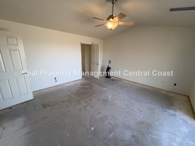 Foto del edificio - LEASE PENDING - Spacious Home in Creston -...