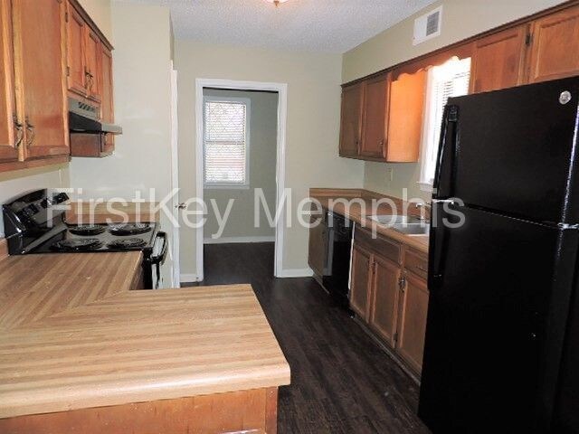 Building Photo - 3828 Innsbrook Dr