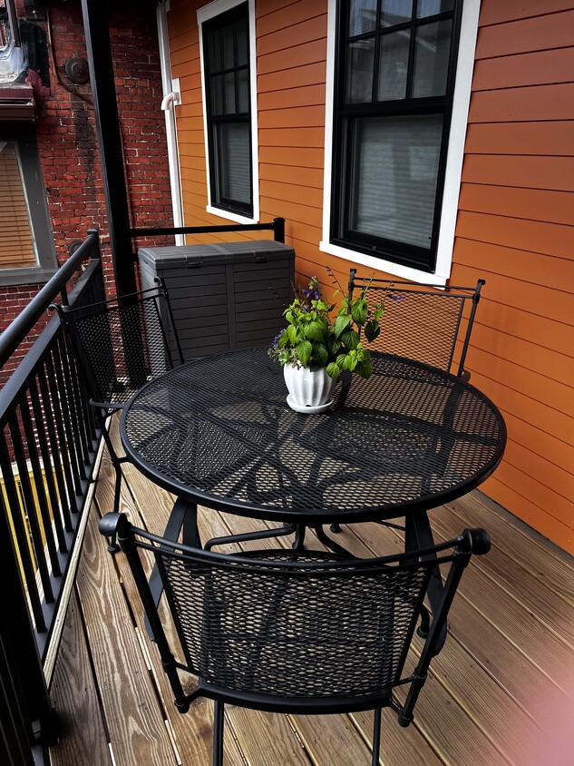 private deck - 45 Market St