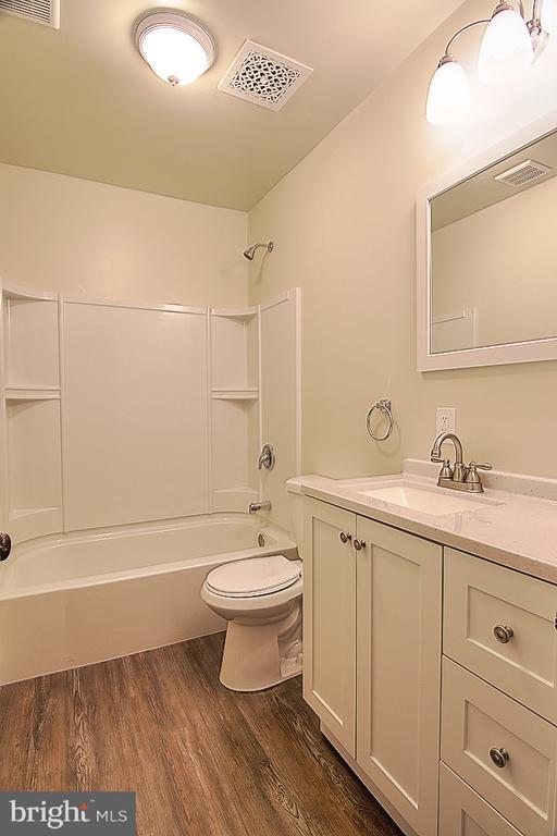 Foto del edificio - 658 S Reading Ave