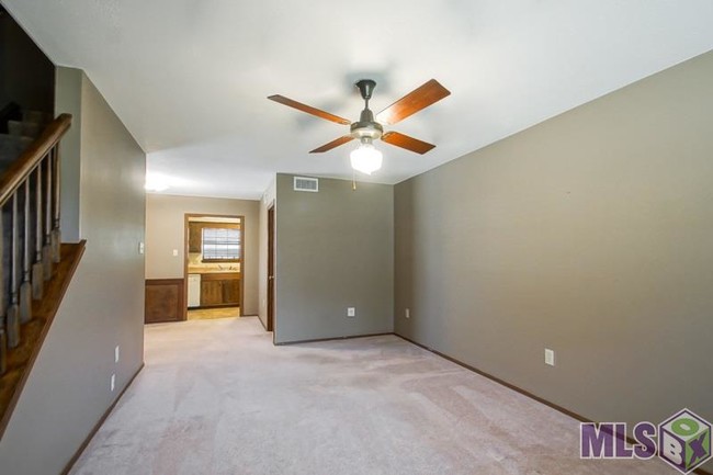 Building Photo - 16382 Hooper Rd