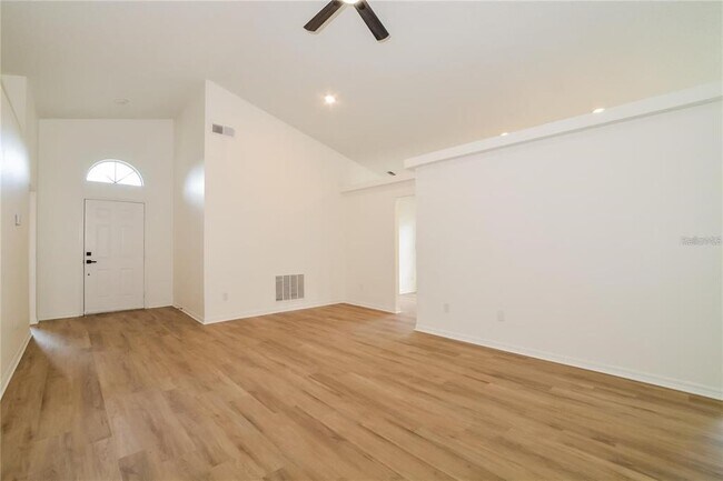 Building Photo - 148 Heather Lynn Dr