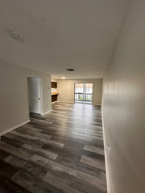 Foto del edificio - 9210 N Connechusett Rd