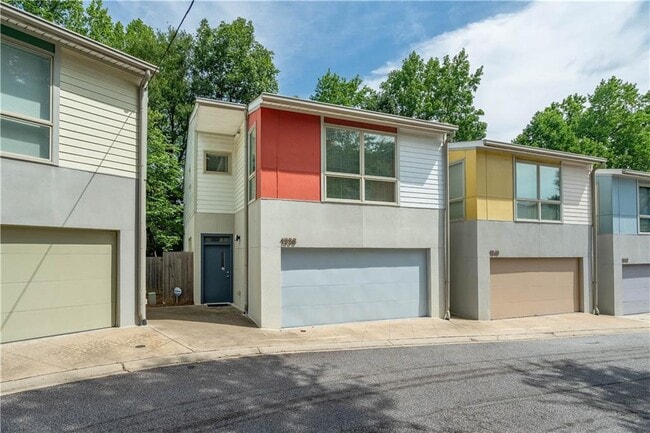 Building Photo - 1338 Rietveld Row NW