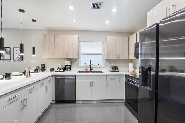 Foto del edificio - 1035 NW 48th St