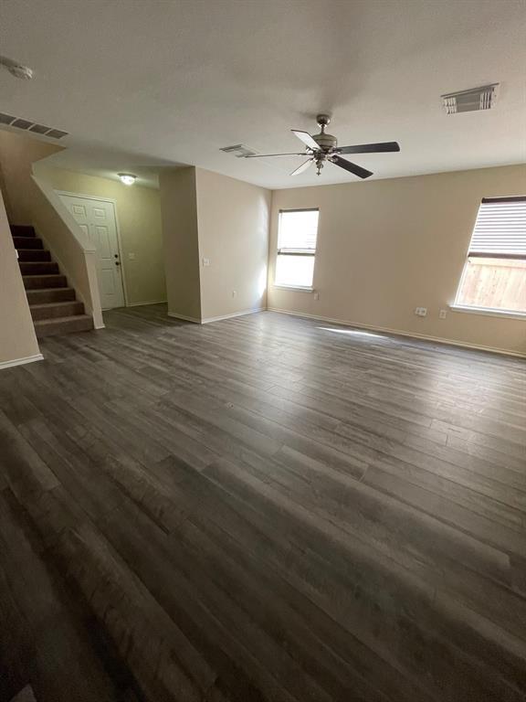 Building Photo - 8710 Dittmar Oaks Dr