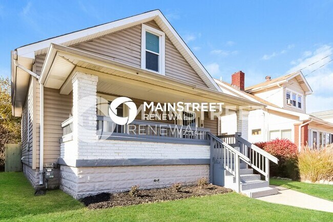 Foto del edificio - 4 Bedroom Pet-Friendly Home in Louisville, KY with Main Street Renewal
