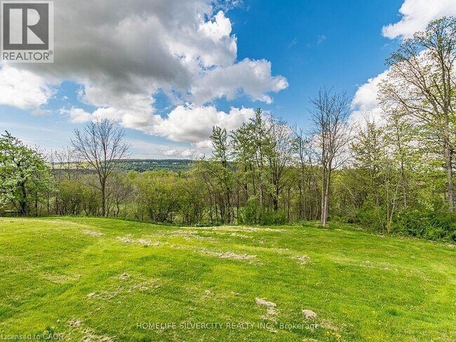 Building Photo - 5638 Appleby Line