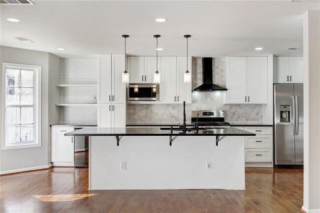 Foto del edificio - 3226 Liberty Commons Dr NW