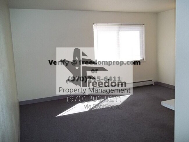 Foto del edificio - 1102 Belford Ave